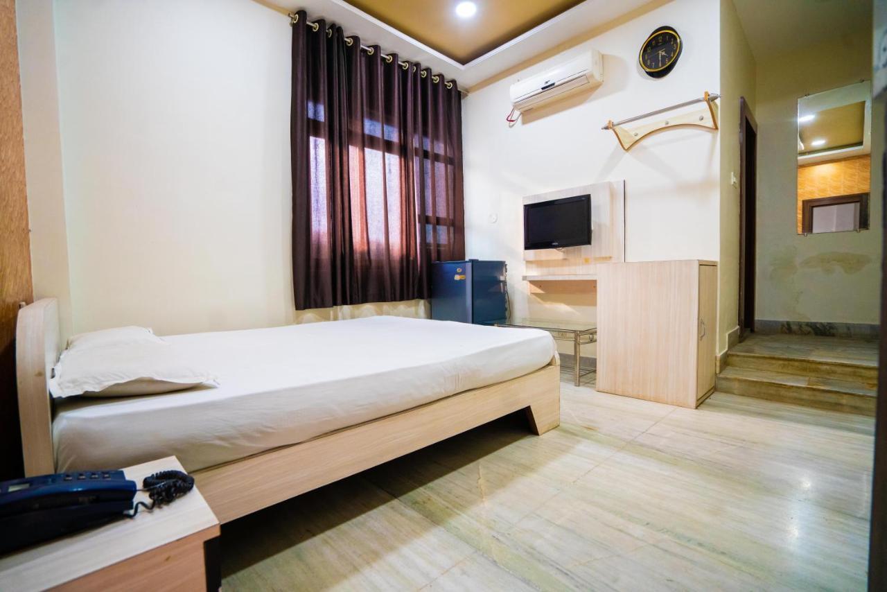 Hotel Shakun Bhilai Экстерьер фото